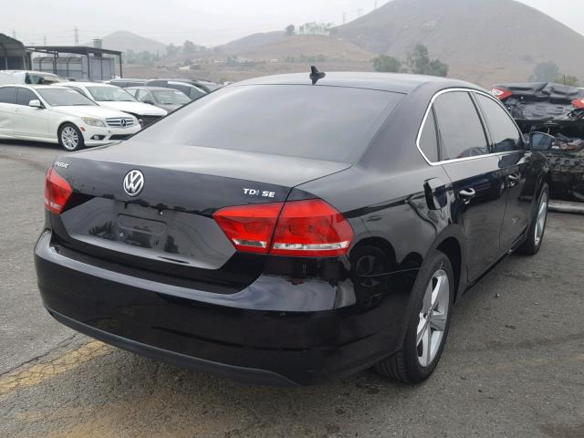 1VWBV7A3XFC039064 - 2015 VOLKSWAGEN PASSAT SE BLACK photo 4