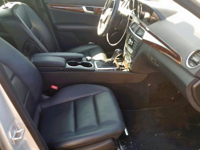 WDDGF4HB3DG016769 - 2013 MERCEDES-BENZ C 250 SILVER photo 5