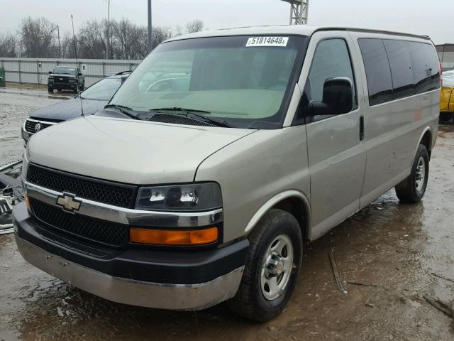 1GNFG15T631187989 - 2003 CHEVROLET EXPRESS G1 TAN photo 2