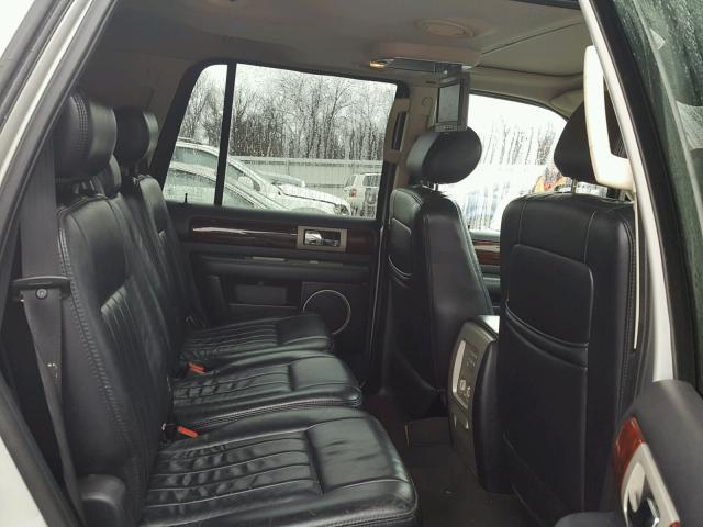 5LMFU28R33LJ35854 - 2003 LINCOLN NAVIGATOR Күміс фото 6