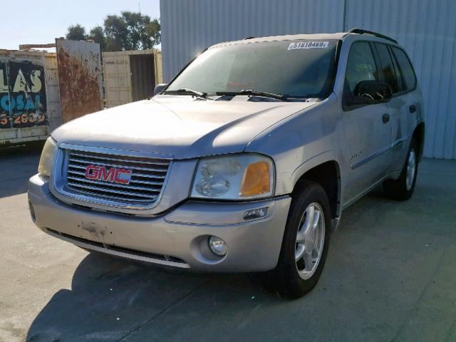 1GKDT13S062118868 - 2006 GMC ENVOY SILVER photo 2