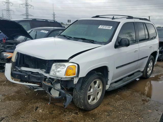 1GKDS13S572164894 - 2007 GMC ENVOY WHITE photo 2