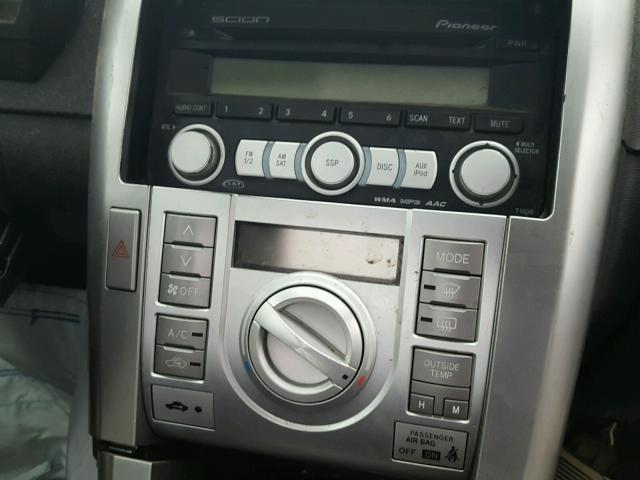 JTKDE167X90286121 - 2009 TOYOTA SCION TC WHITE photo 9