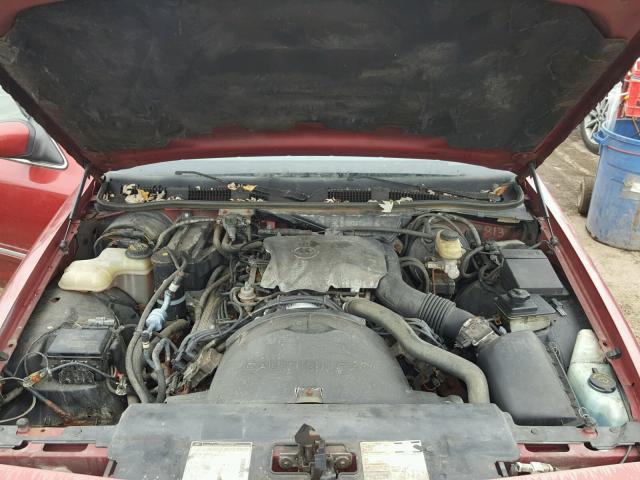 2FALP73WXTX125004 - 1996 FORD CROWN VICT RED photo 7