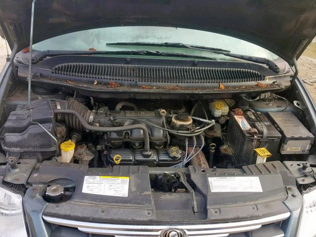 2C8GP64L15R222589 - 2005 CHRYSLER TOWN & COU GREEN photo 7