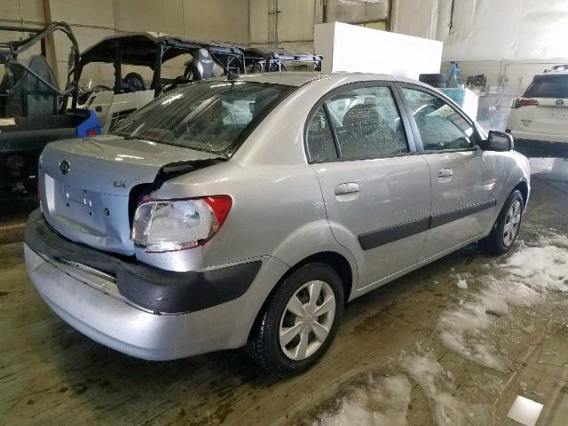 KNADE123966135366 - 2006 KIA RIO SILVER photo 4