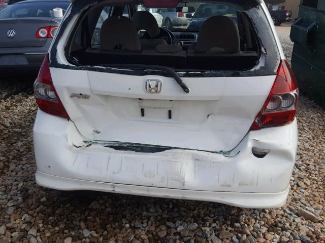 JHMGD38647S009293 - 2007 HONDA FIT S WHITE photo 9