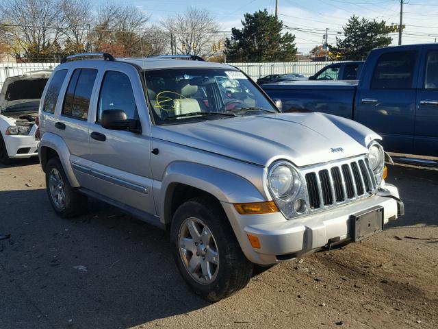 1J8GL58K25W711480 - 2005 JEEP LIBERTY LI SILVER photo 1