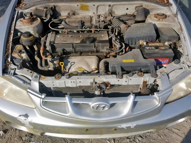 KMHCG35C41U120113 - 2001 HYUNDAI ACCENT GS SILVER photo 7