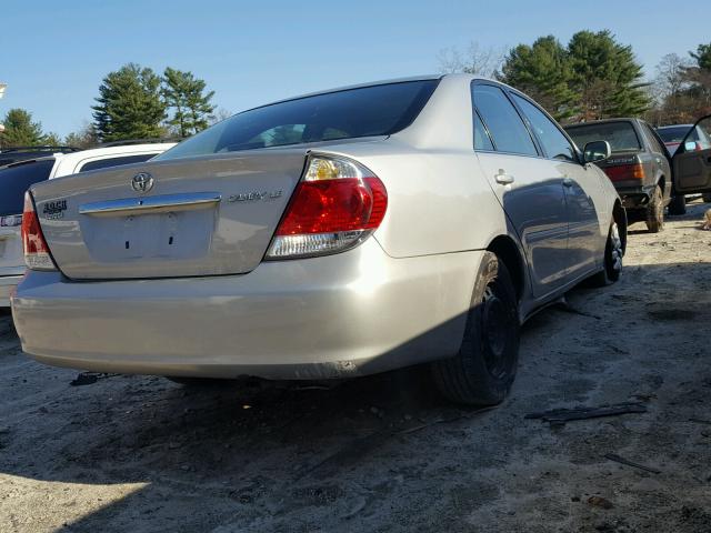 4T1BE32K95U413752 - 2005 TOYOTA CAMRY LE Gümüş foto 4