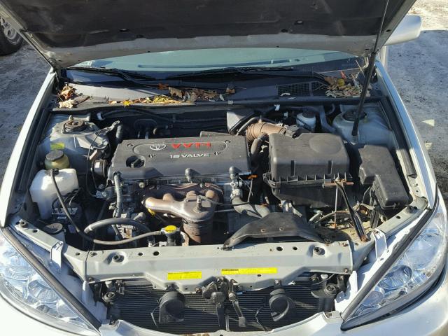 4T1BE32K95U413752 - 2005 TOYOTA CAMRY LE Gümüş foto 7