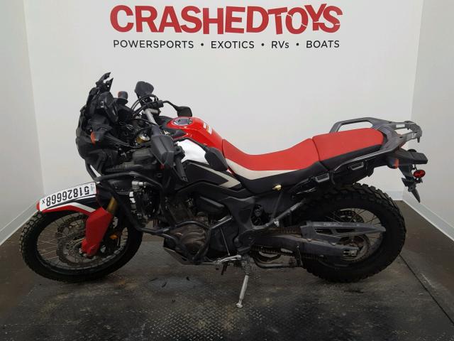 JH2SD0443HK100241 - 2017 HONDA CRF1000 RED photo 3