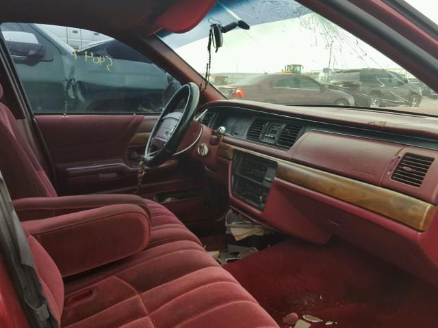 2FACP74W1NX152271 - 1992 FORD CROWN VICT MAROON photo 5