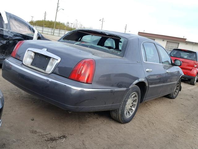 1LNHM82W9YY818861 - 2000 LINCOLN TOWN CAR S GRAY photo 4