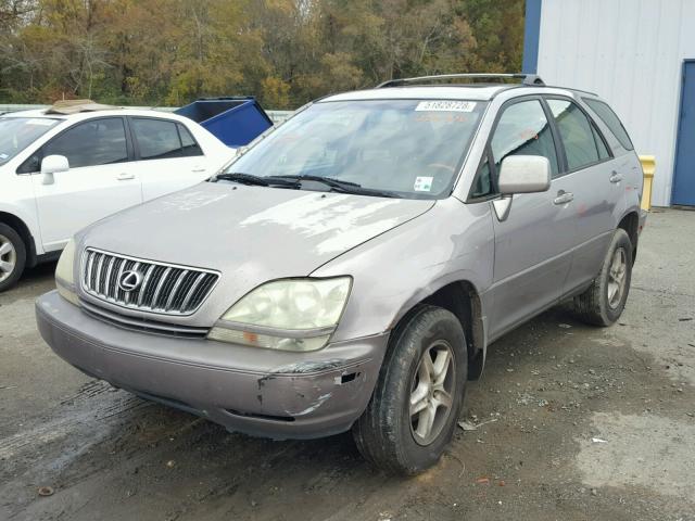 JTJGF10UX10083876 - 2001 LEXUS RX 300 SILVER photo 2