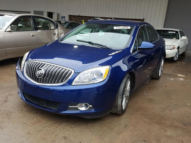 1G4PP5SK0D4185439 - 2013 BUICK VERANO BLUE photo 2