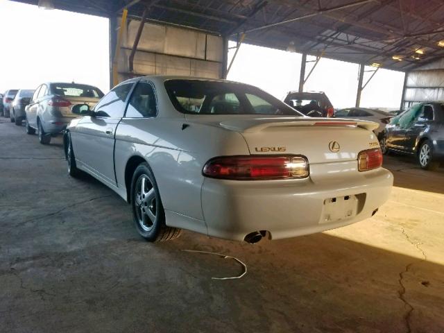 JT8CD32Z1W1003733 - 1998 LEXUS SC 300 WHITE photo 3