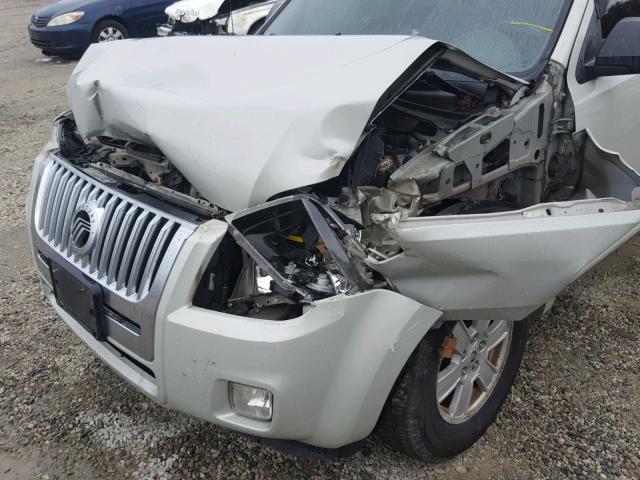 4M2CU91769KJ24142 - 2009 MERCURY MARINER WHITE photo 9