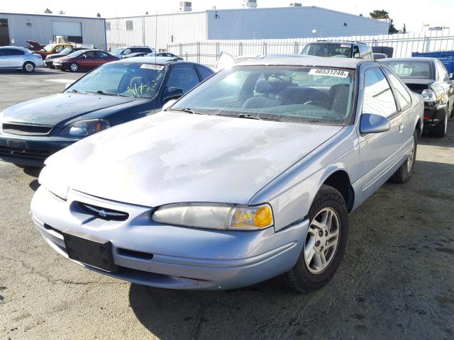 1FALP6240TH165876 - 1996 FORD THUNDERBIR BLUE photo 2