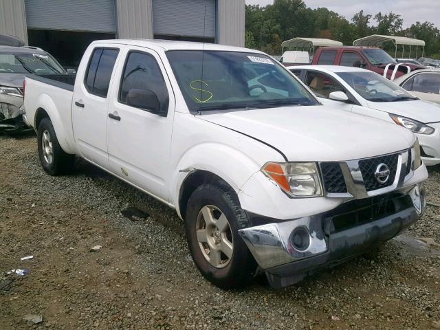 1N6AD09U68C400022 - 2008 NISSAN FRONTIER C WHITE photo 1