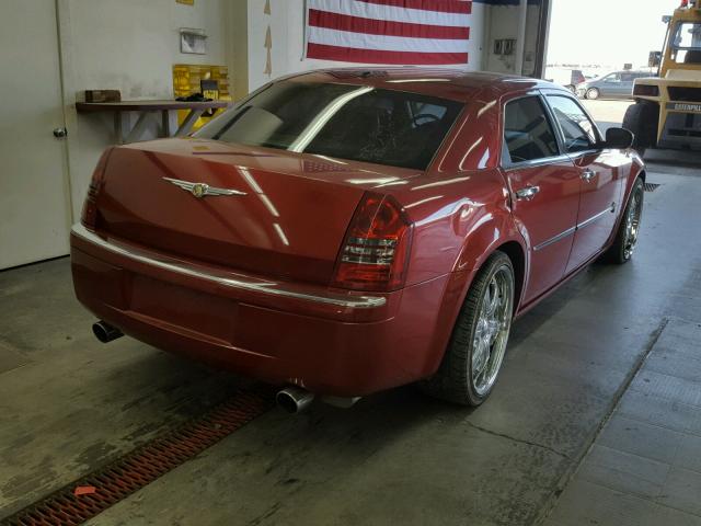 2C3KA63H87H833727 - 2007 CHRYSLER 300C RED photo 4