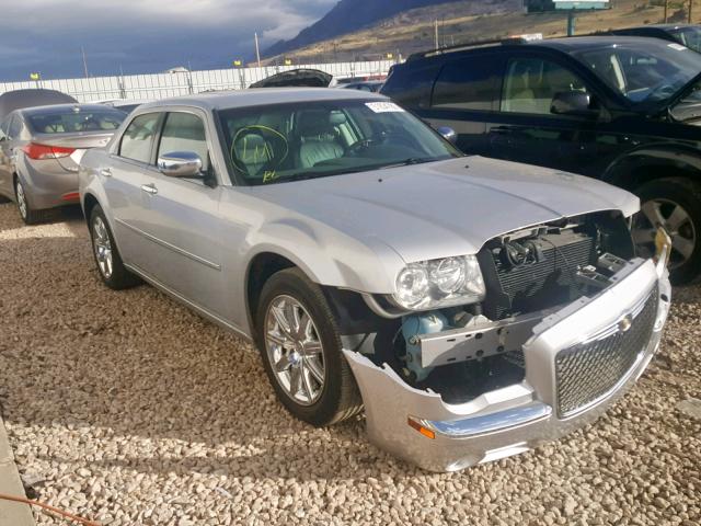 2C3CA3CV7AH221549 - 2010 CHRYSLER 300 LIMITE SILVER photo 1