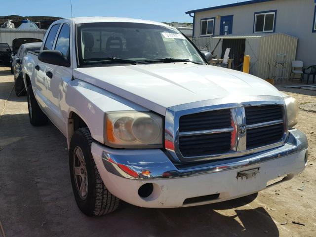 1D7HE48N47S198680 - 2007 DODGE DAKOTA QUA WHITE photo 1