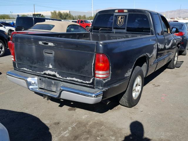 1B7GL22X2WS642938 - 1998 DODGE DAKOTA BLACK photo 4