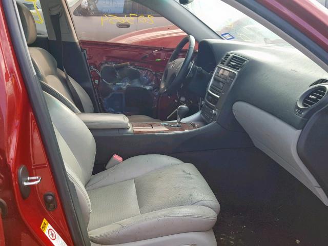 JTHCK262865000141 - 2006 LEXUS IS 250 RED photo 5