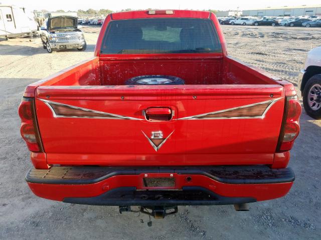 2GCEC13T851121122 - 2005 CHEVROLET SILVERADO RED photo 6