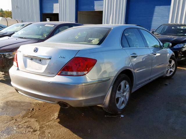 JH4KB166X7C001295 - 2007 ACURA RL SILVER photo 4