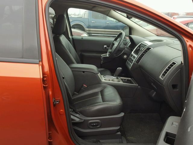 2FMDK48CX8BA23499 - 2008 FORD EDGE SEL ORANGE photo 5