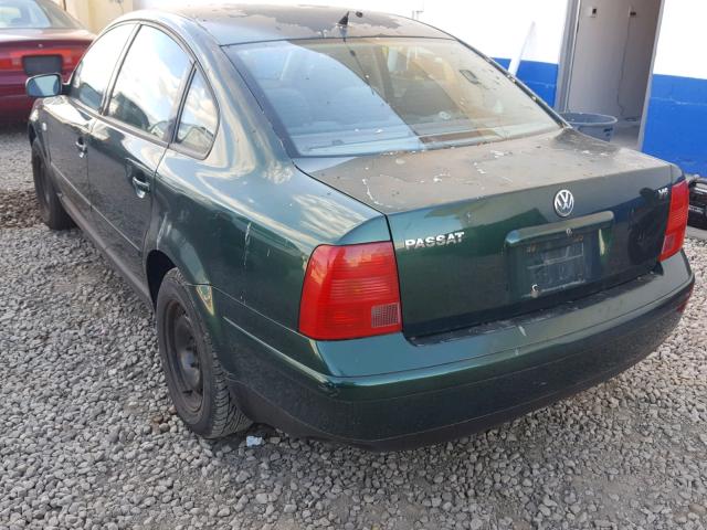 WVWAH63B61P018900 - 2001 VOLKSWAGEN PASSAT GLS GREEN photo 3