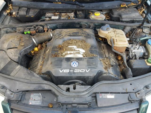 WVWAH63B61P018900 - 2001 VOLKSWAGEN PASSAT GLS GREEN photo 7