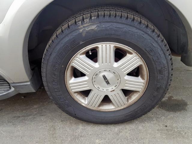 5LMEU78H23ZJ20307 - 2003 LINCOLN AVIATOR ვერცხლისფერი ფოტო 9