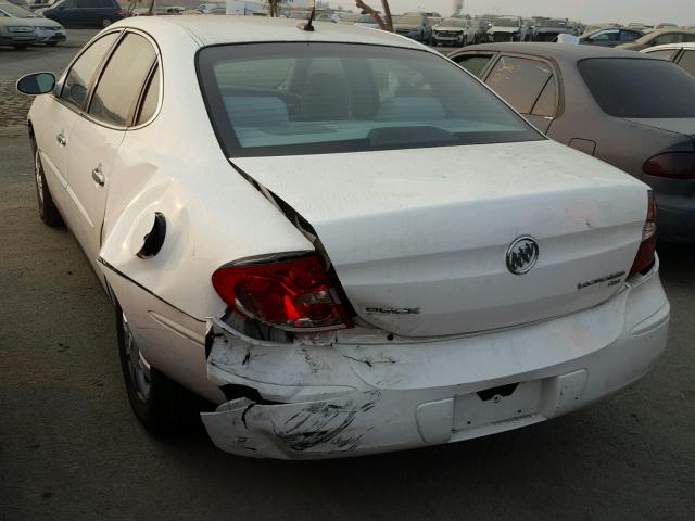 2G4WC582261185424 - 2006 BUICK LACROSSE C WHITE photo 3