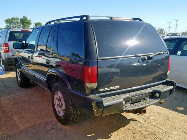 1GNDT13X34K169468 - 2004 CHEVROLET BLAZER BLACK photo 3