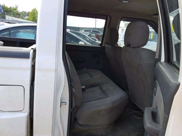 1N6ED27T33C444673 - 2003 NISSAN FRONTIER C WHITE photo 6