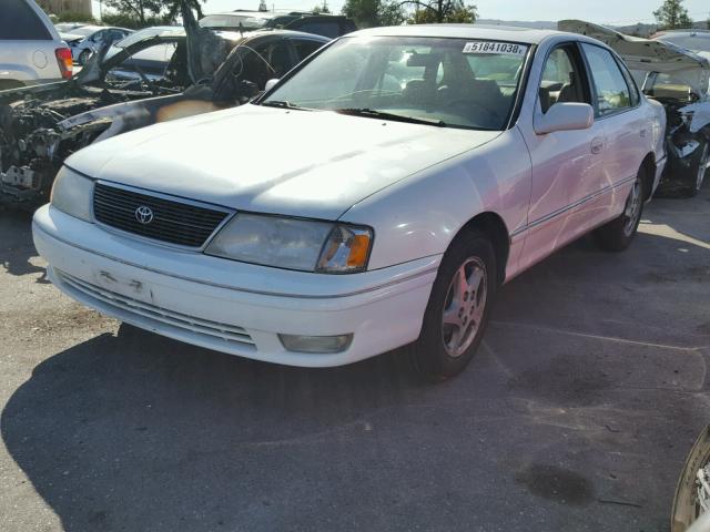 4T1BF18B6XU339654 - 1999 TOYOTA AVALON XL WHITE photo 2