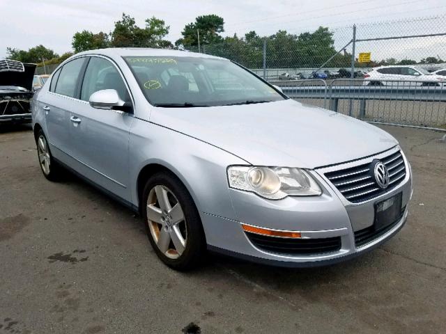 WVWAK73C18P072499 - 2008 VOLKSWAGEN PASSAT KOM SILVER photo 1