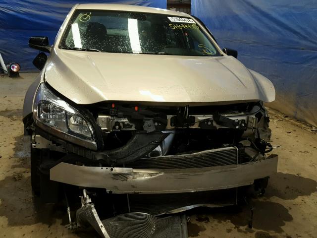 1G11B5SL5FF352878 - 2015 CHEVROLET MALIBU LS BEIGE photo 9