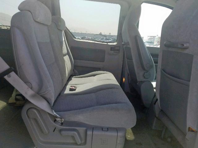 2FMZA51624BA75142 - 2004 FORD FREESTAR S GRAY photo 6