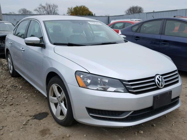 1VWAT7A33EC026611 - 2014 VOLKSWAGEN PASSAT S SILVER photo 1