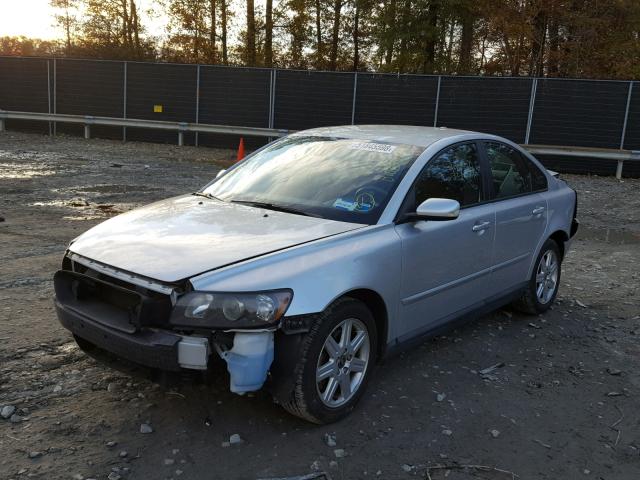 YV1MS382262220122 - 2006 VOLVO S40 2.4I SILVER photo 2