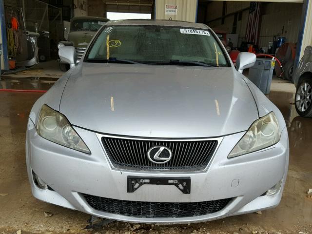 JTHBK262875037476 - 2007 LEXUS IS 250 SILVER photo 9