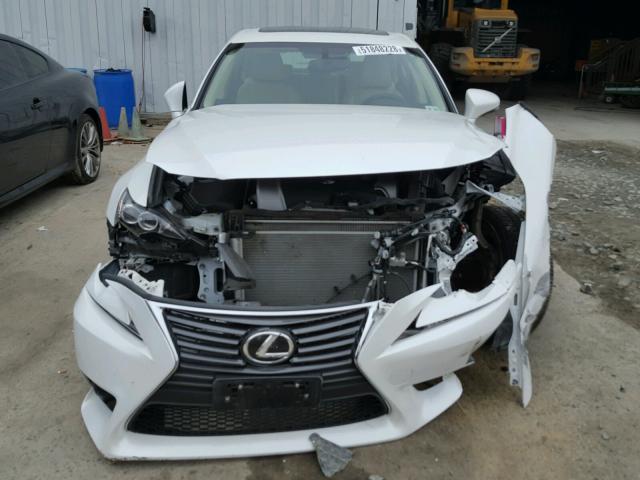 JTHCM1D27G5013391 - 2016 LEXUS IS 300 WHITE photo 9