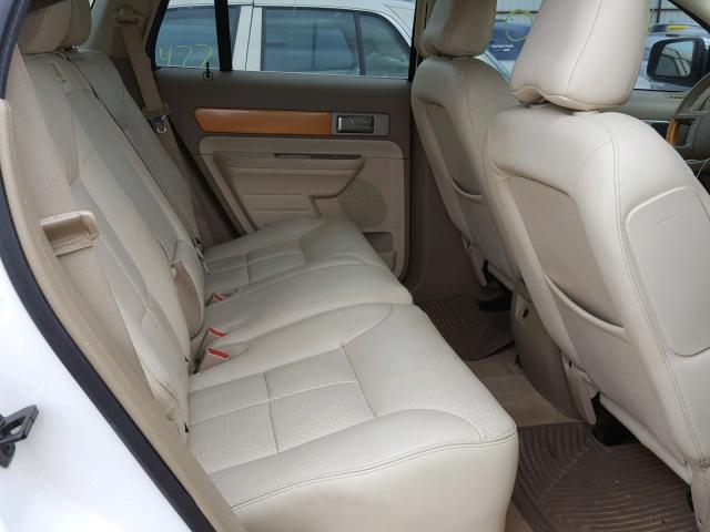 2LMDU68C77BJ38487 - 2007 LINCOLN MKX WHITE photo 6