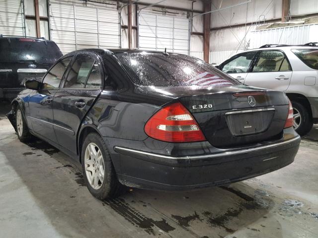 WDBUF65J45A691795 - 2005 MERCEDES-BENZ E 320 BLACK photo 3