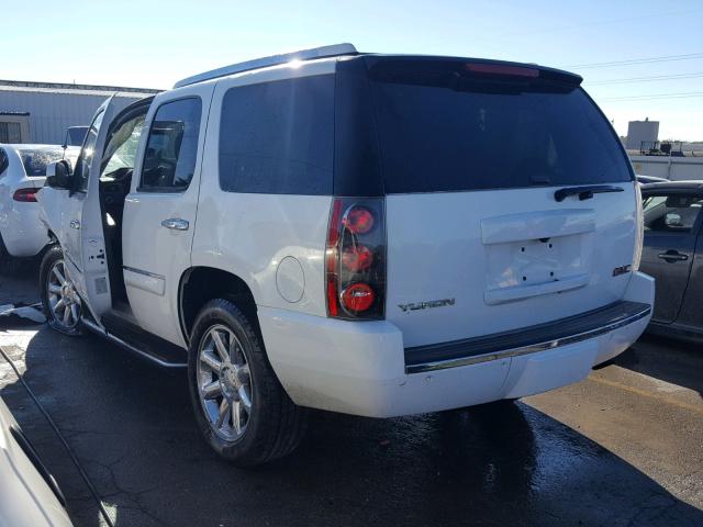 1GKFK63828J204477 - 2008 GMC YUKON DENA WHITE photo 3