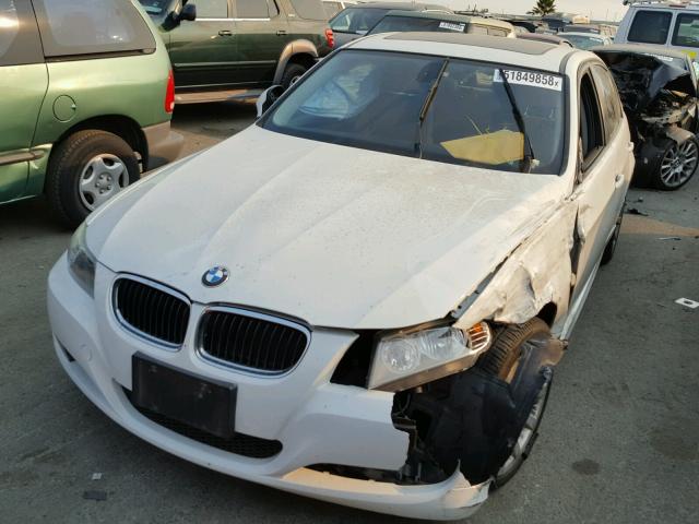 WBAPH5G50BNM71977 - 2011 BMW 328 I SULE WHITE photo 2